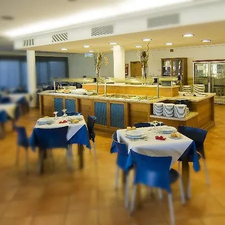 Grupoandria Club Andria מלון דירות