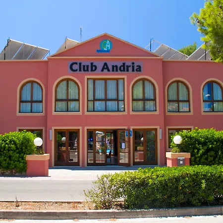 アパートホテル Grupoandria Club Andria 3*