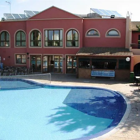 Grupoandria Club Andria מלון דירות